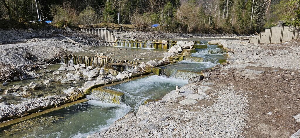 20250419_095742 kl: Einmündung Obernachkanal in Walchensee bei Einsiedl (Foto Christian Buchner vom 19.04.2025)